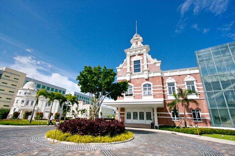 Enderun College Language Center /エンデラン